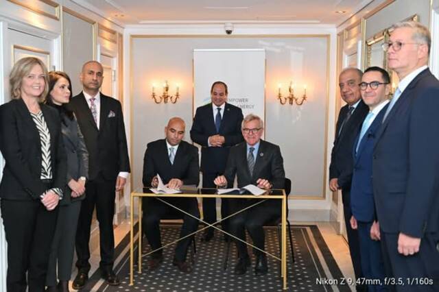 مراسم توقيع العقد