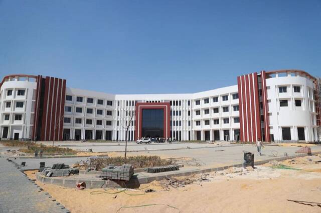 مجمع المعامل المركزية في بدر