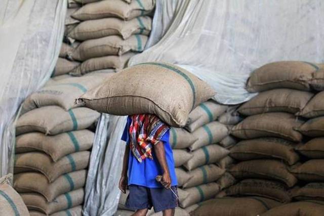 Revenues slipped to EGP 172.7 million in Q1