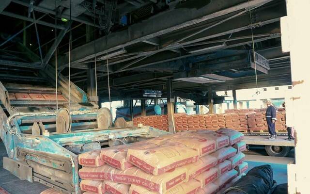 عبوات أسمنت - أرشيفية