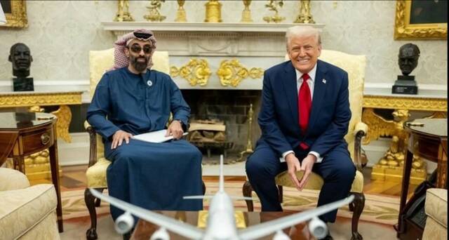 الرئيس دونالد ترامب والشيخ طحنون بن زايد آل نهيان