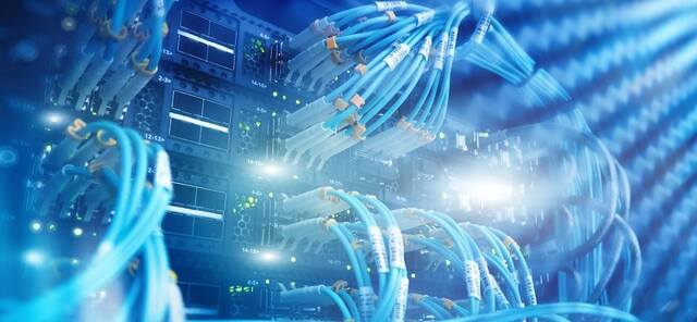 المجموعة المتكاملة تتعاقد مع ZTE مصر لتنفيذ أعمال مشروع شبكات الألياف الضوئية