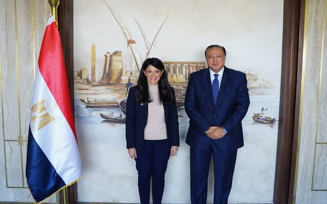 رانيا المشاط وزيرة التخطيط والتنمية الاقتصادية والتعاون الدولي والدكتور هشام عزمي رئيس الجهاز المصري للملكية الفكرية