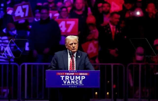 الرئيس الأمريكي دونالد ترامب