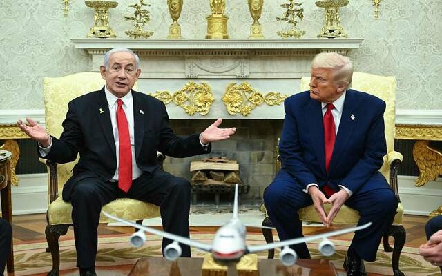 الرئيس الأمريكي دونالد ترامب ورئيس وزراء دولة الاحتلال بنيامين نتنياهو