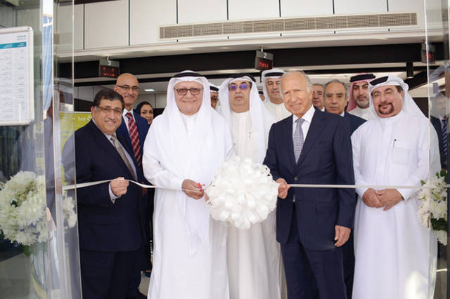 أثناء افتتاح الفرع الجديد في المنامة