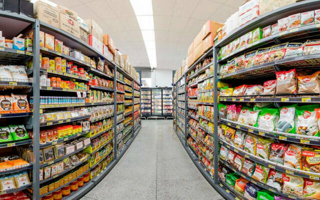 داخل أحد المتاجر