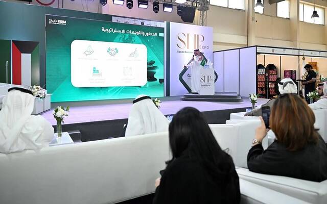 جانب من معرض المنتجات الوطنية السعودية بالكويت
