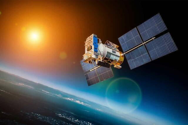 Bayanat, Yahsat unveil AI-powered JV Space42