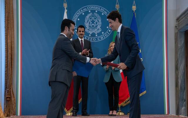 أمير دولة قطر يشهد تبادل مذكرات التفاهم