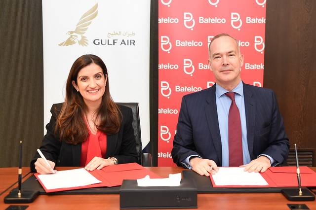 Batelco's Maha Abdulrahman and Gulf Air’s Vincent Coste