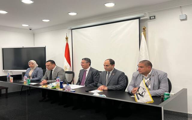 جانب من لقاء تنسيقية شباب الأحزاب والسياسيين لتعزيز التواصل
