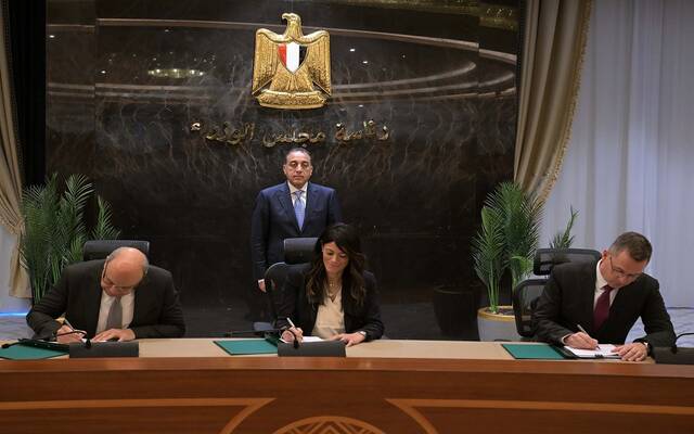 مصطفى مدبولي رئيس مجلس الوزراء المصري خلال مراسم توقيع الاتفاقية