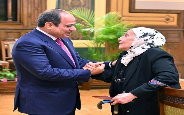 الرئيس المصري عبدالفتاح السيسي في لقاء المرأة المصرية والأم المثالية