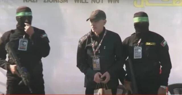 الدفعة الرابعة لصفقة التبادل